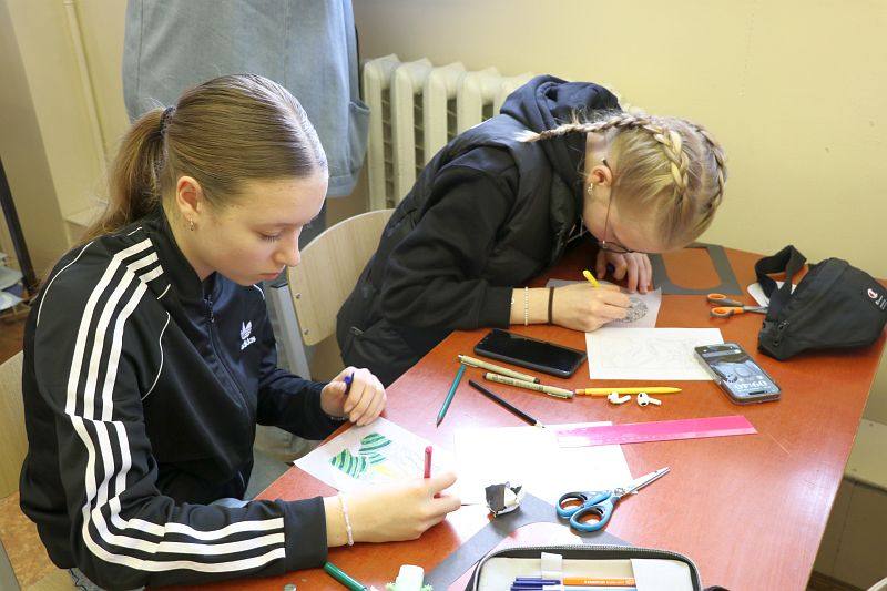 16.04.2024 Creating own artwork